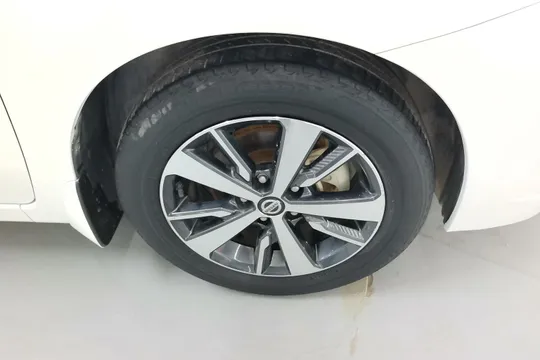Nissan Bluebird