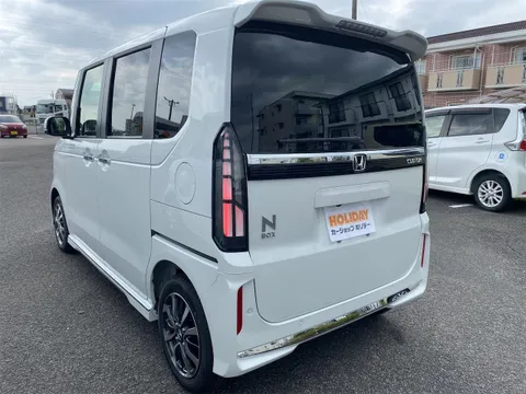 Honda N-BOX Custom