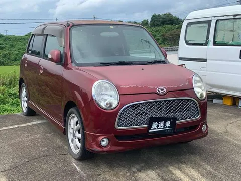 Daihatsu Mira Gino