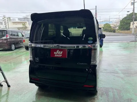 Honda N-BOX Custom