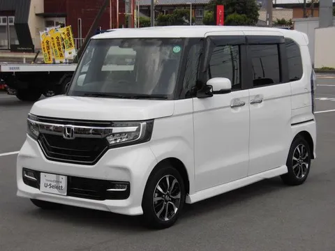Honda N-BOX Custom