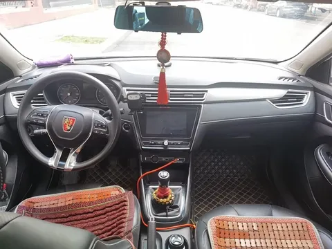 Roewe i5