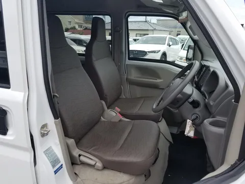 Nissan Clipper