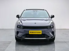 Lynk & Co 06
