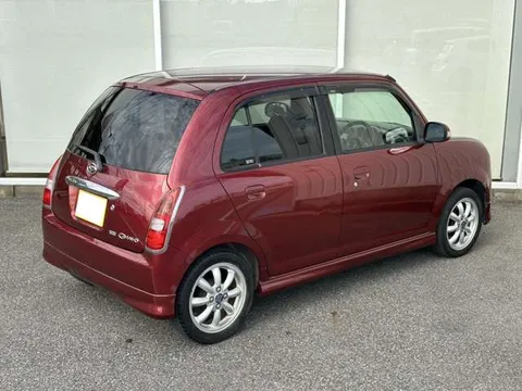Daihatsu Mira Gino