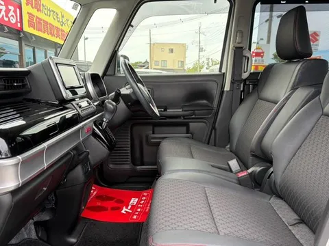 Suzuki Spacia Custom