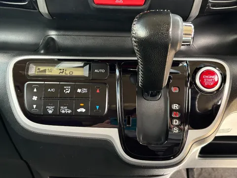Honda N-BOX Plus Custom