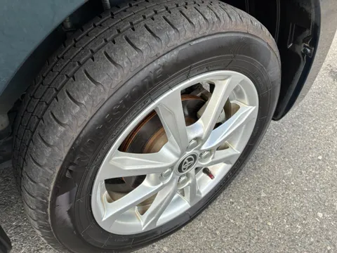 Toyota Pixis Mega