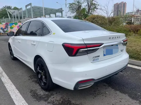 Roewe i6