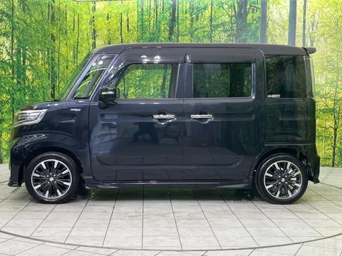 Suzuki Spacia Custom