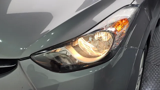 Hyundai Elantra (Avante)