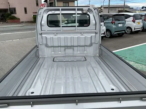 Nissan Clipper Truck