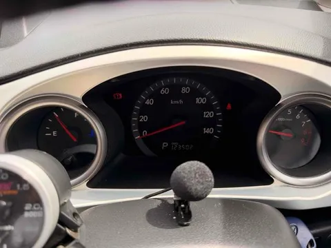 Subaru R2