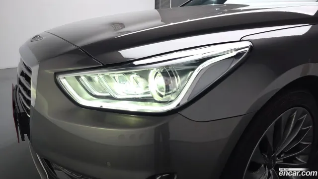 Genesis G90 (EQ900)