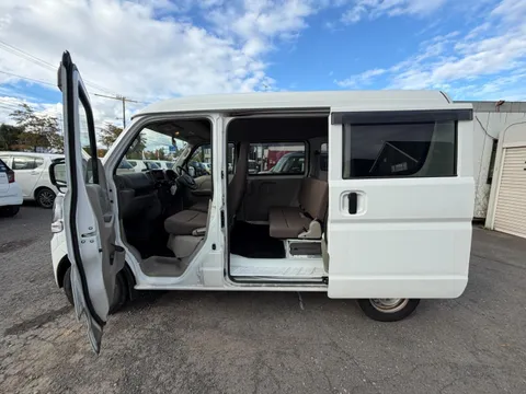 Nissan Clipper
