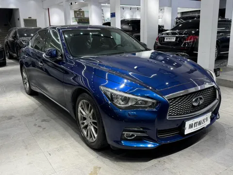 Infiniti Q50L