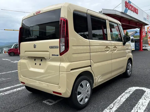 Suzuki Spacia