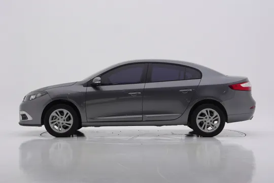 Renault SM3