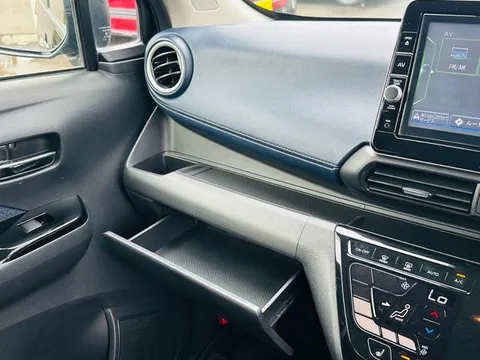 Mitsubishi eK X
