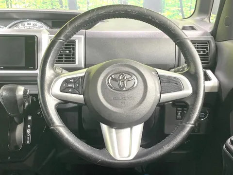 Toyota Pixis Mega