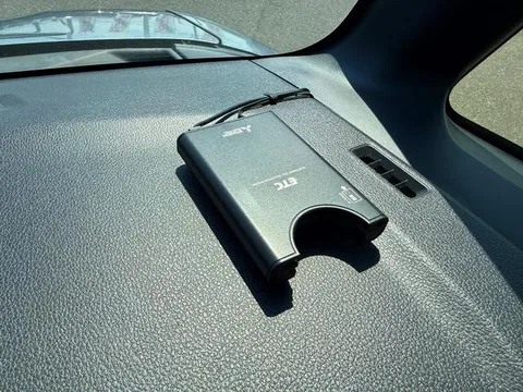 Toyota Pixis Mega