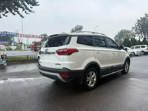 BAIC S3