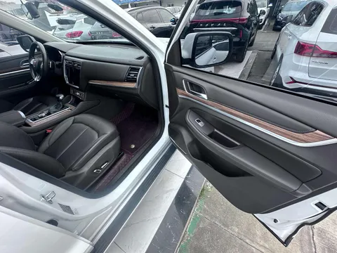 Roewe RX8