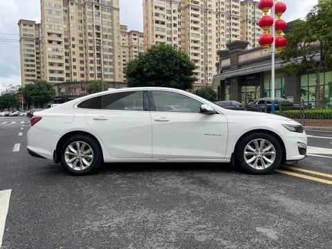 Chevrolet Malibu XL