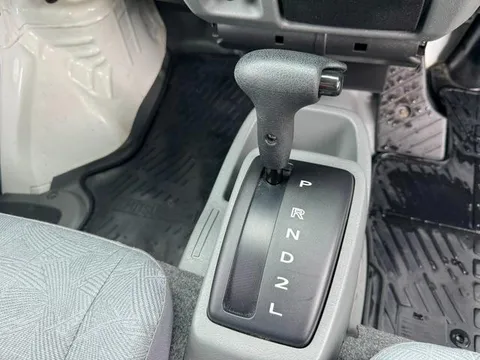Mitsubishi Minicab Van