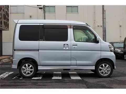 Daihatsu Atrai Wagon