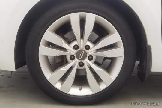 Chery Arrizo 5