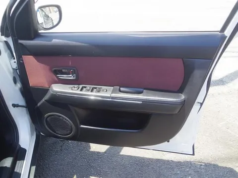 Mazda Verisa