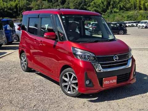 Nissan Dayz Roox