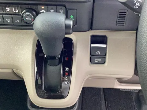 Honda N-BOX Joy