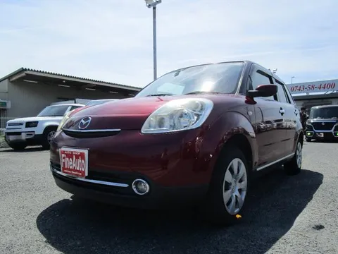 Mazda Verisa