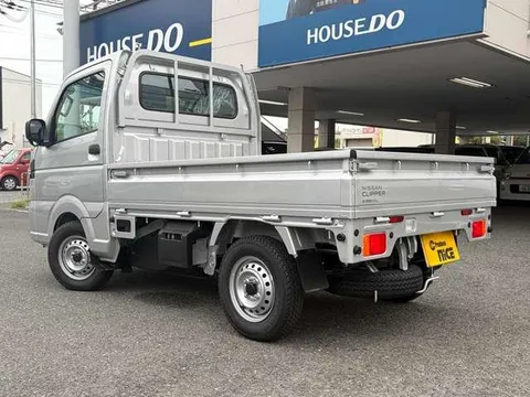 Nissan Clipper Truck