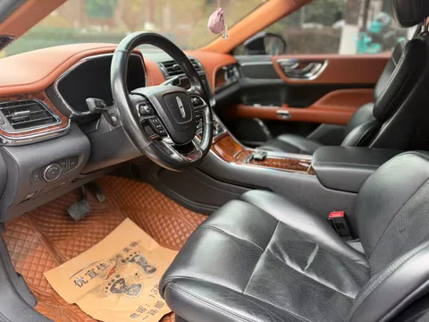 Lincoln Continental