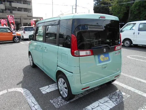 Suzuki Spacia