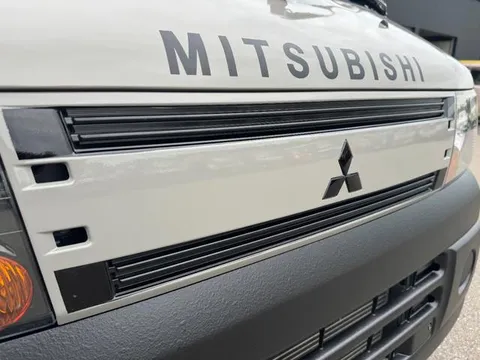 Mitsubishi Minicab Truck