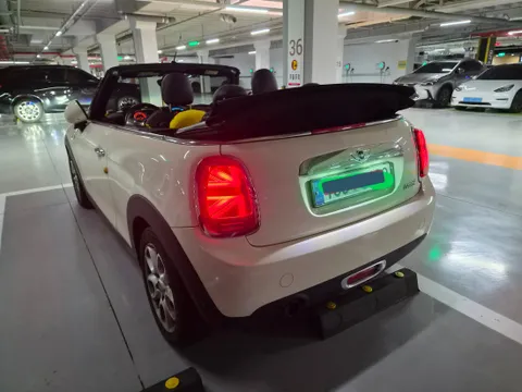 MINI Cooper Convertible