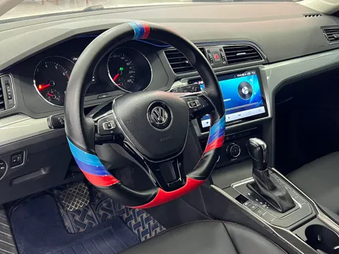 Volkswagen Lamando