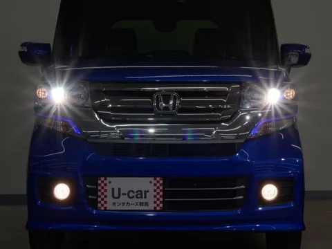 Honda N-BOX Custom