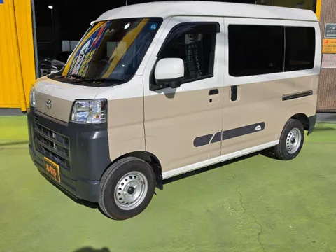 Toyota Pixis Van