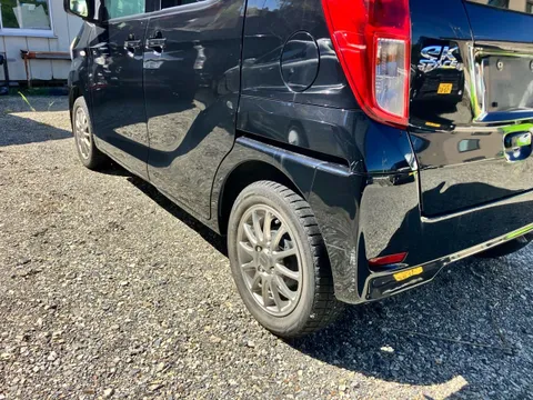 Mitsubishi eK Space