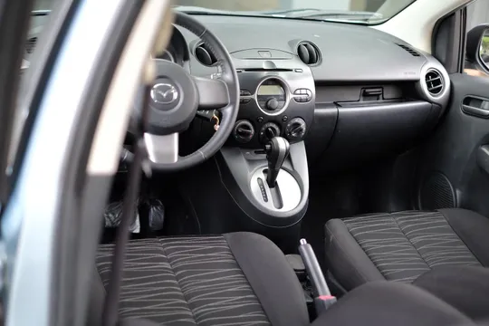 Mazda Mazda 2