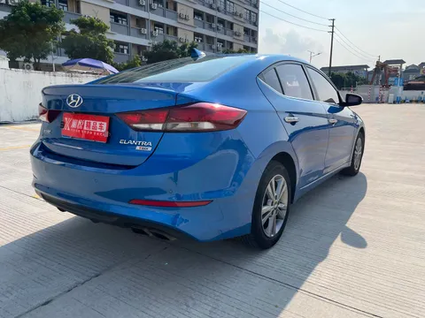 Hyundai Elantra (Avante)