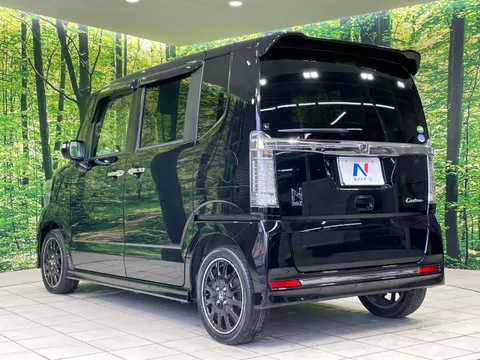 Honda N-BOX Custom