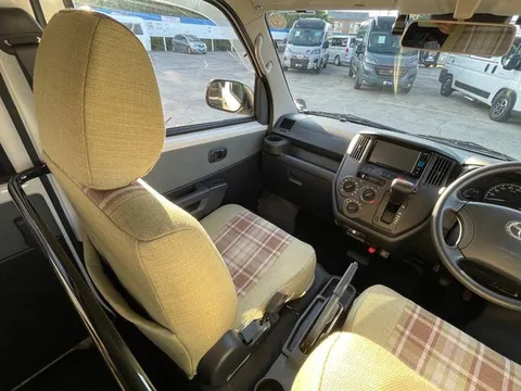 Toyota TownAce Van