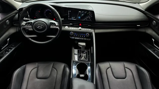 Hyundai Elantra (Avante)