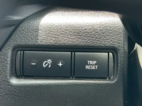 Nissan Note Aura